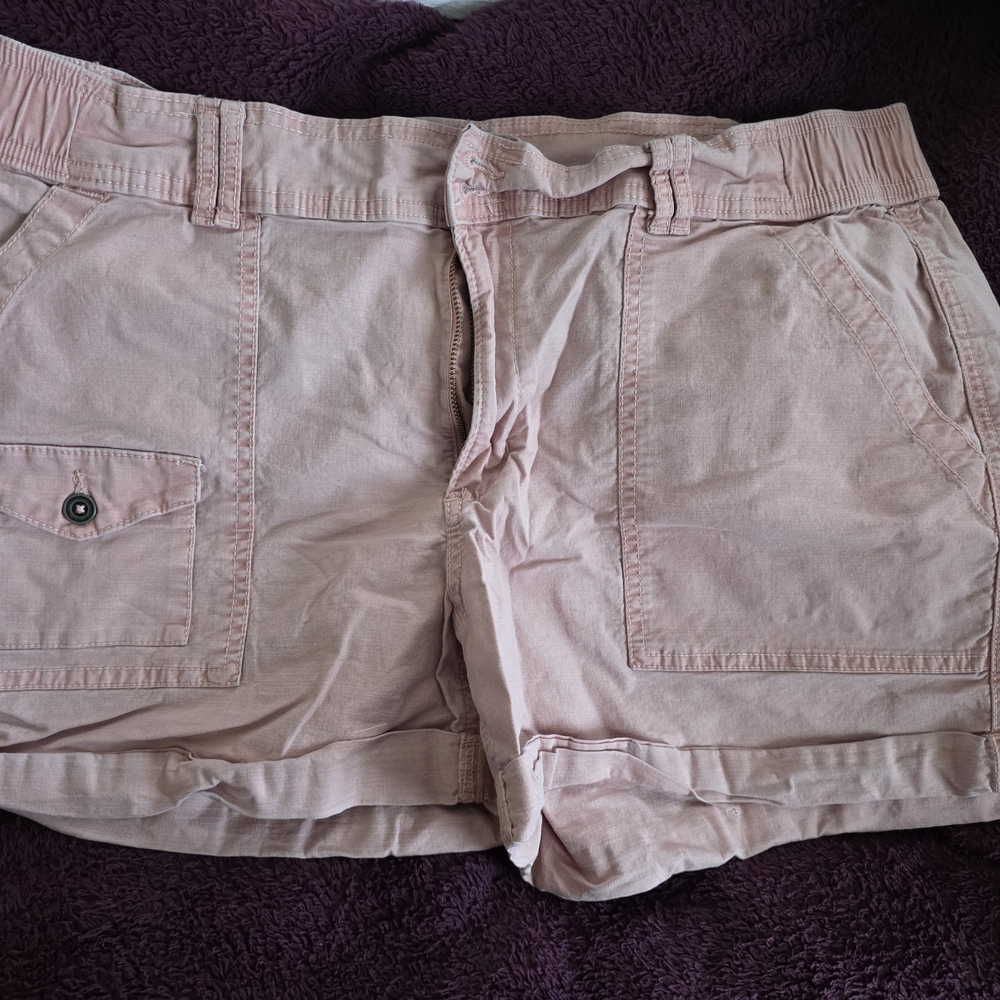 Time and Tru Light Pink Women's Bermuda Shorts